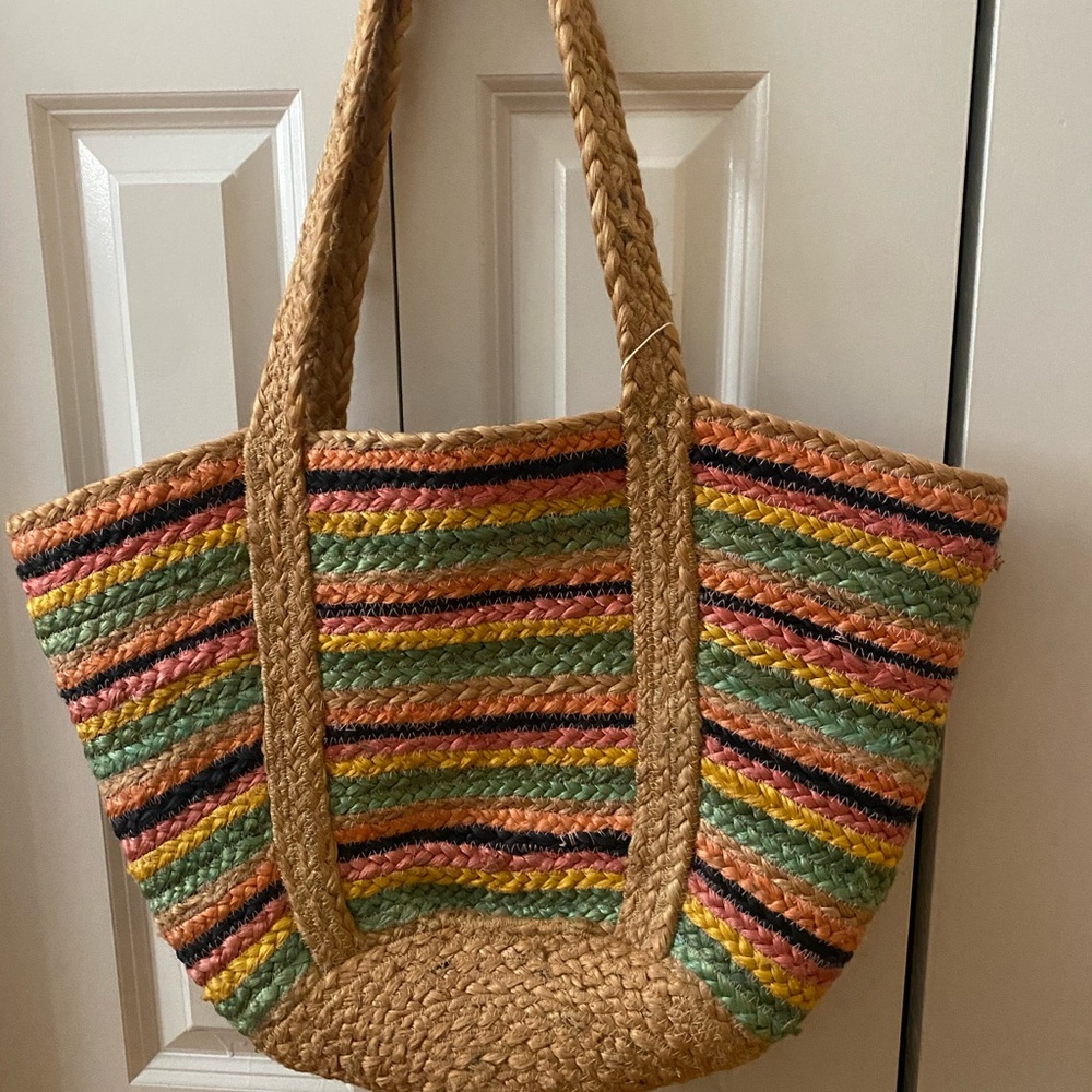 Straw tote